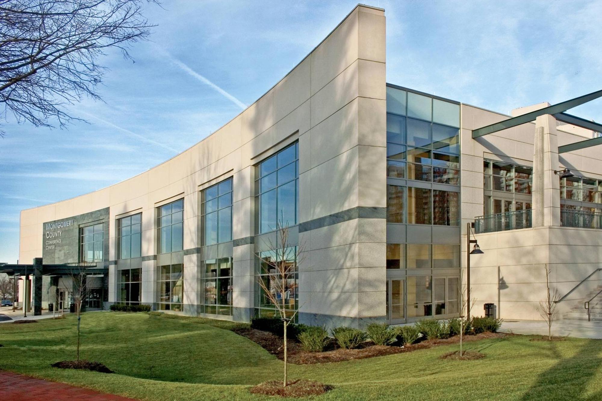 Hotel North Marriott & Conference Center