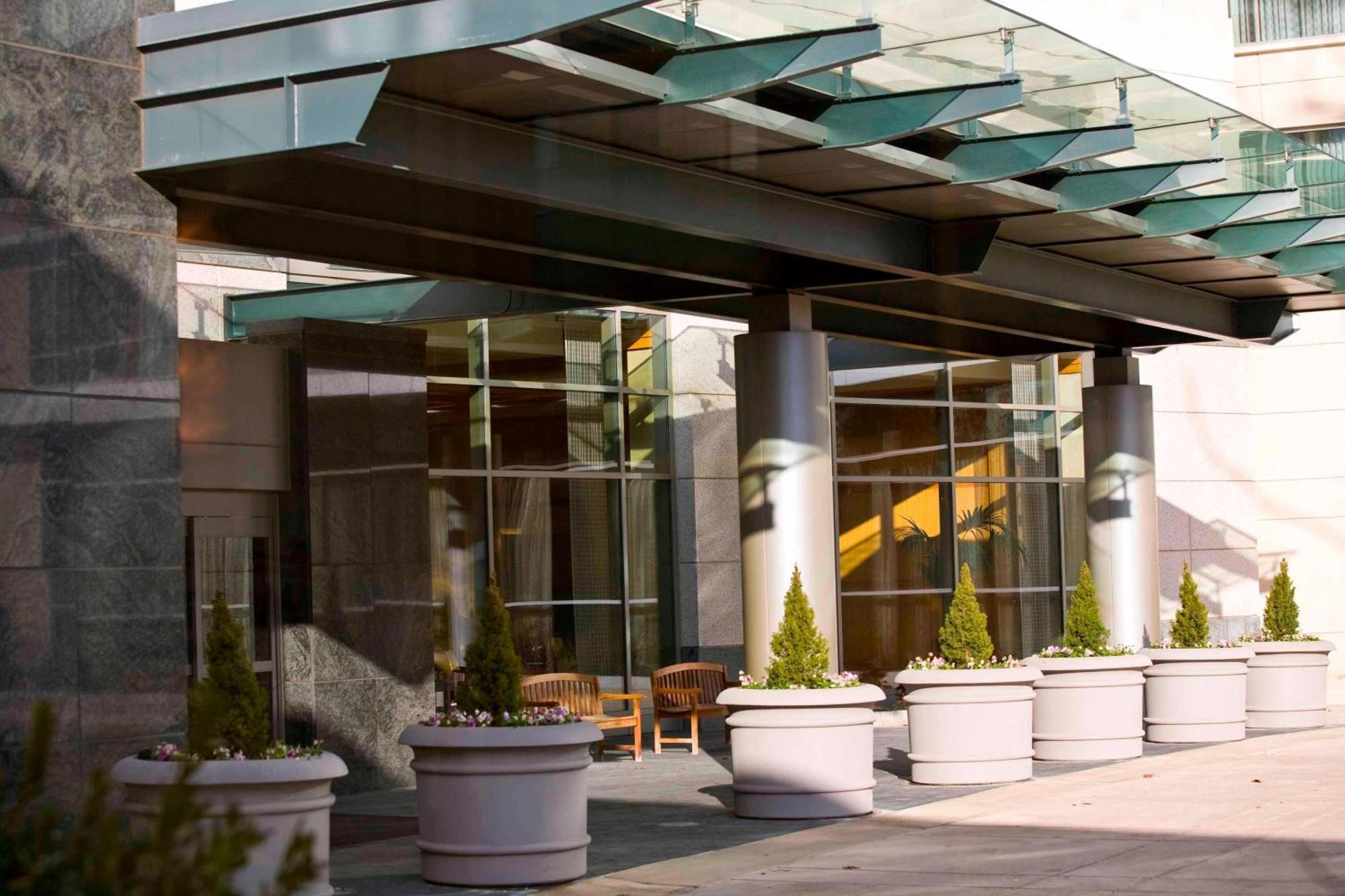 North Marriott & Conference Center Hotel 3*