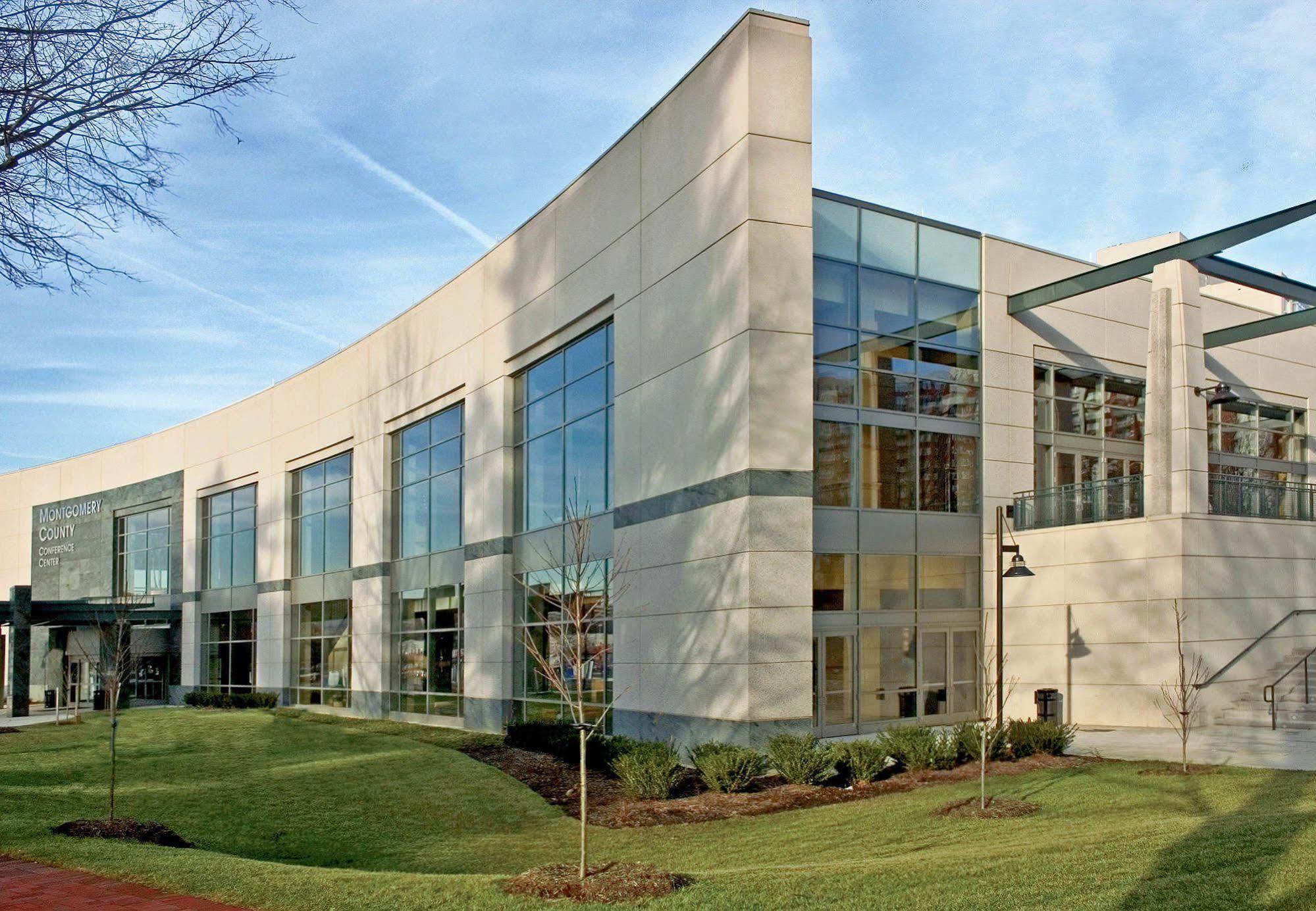 Hotel North Marriott & Conference Center